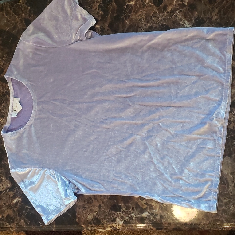 Vintage purple velvet shirt size small 💜